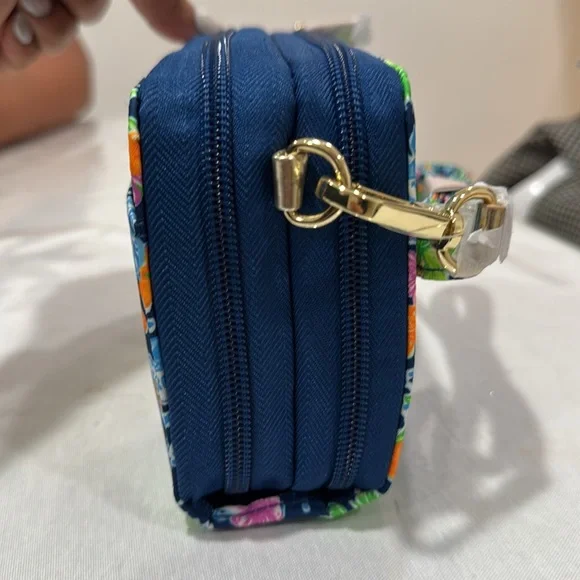 NWT Disney Parks x Lilly Pulitzer Crossbody Bag Purse Blue Mickey - Picture 8 of 9